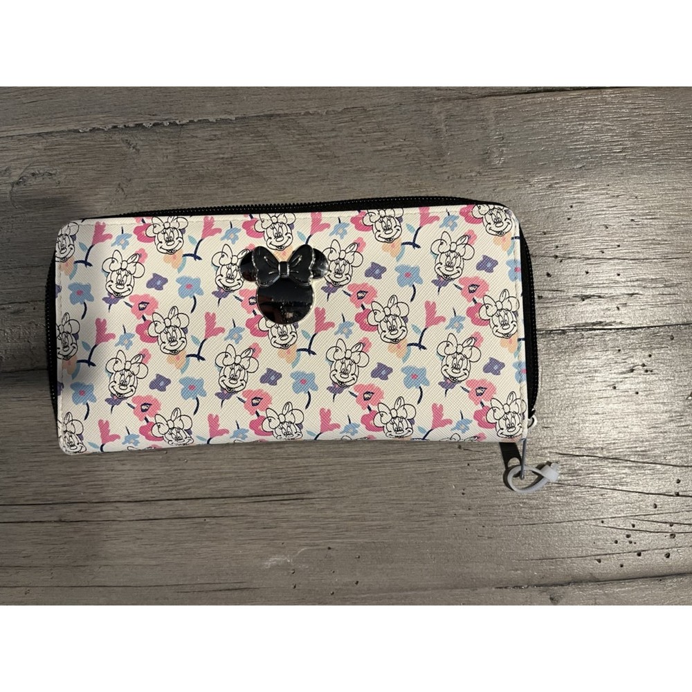 Disney Minnie Mouse Zip Around Wallet